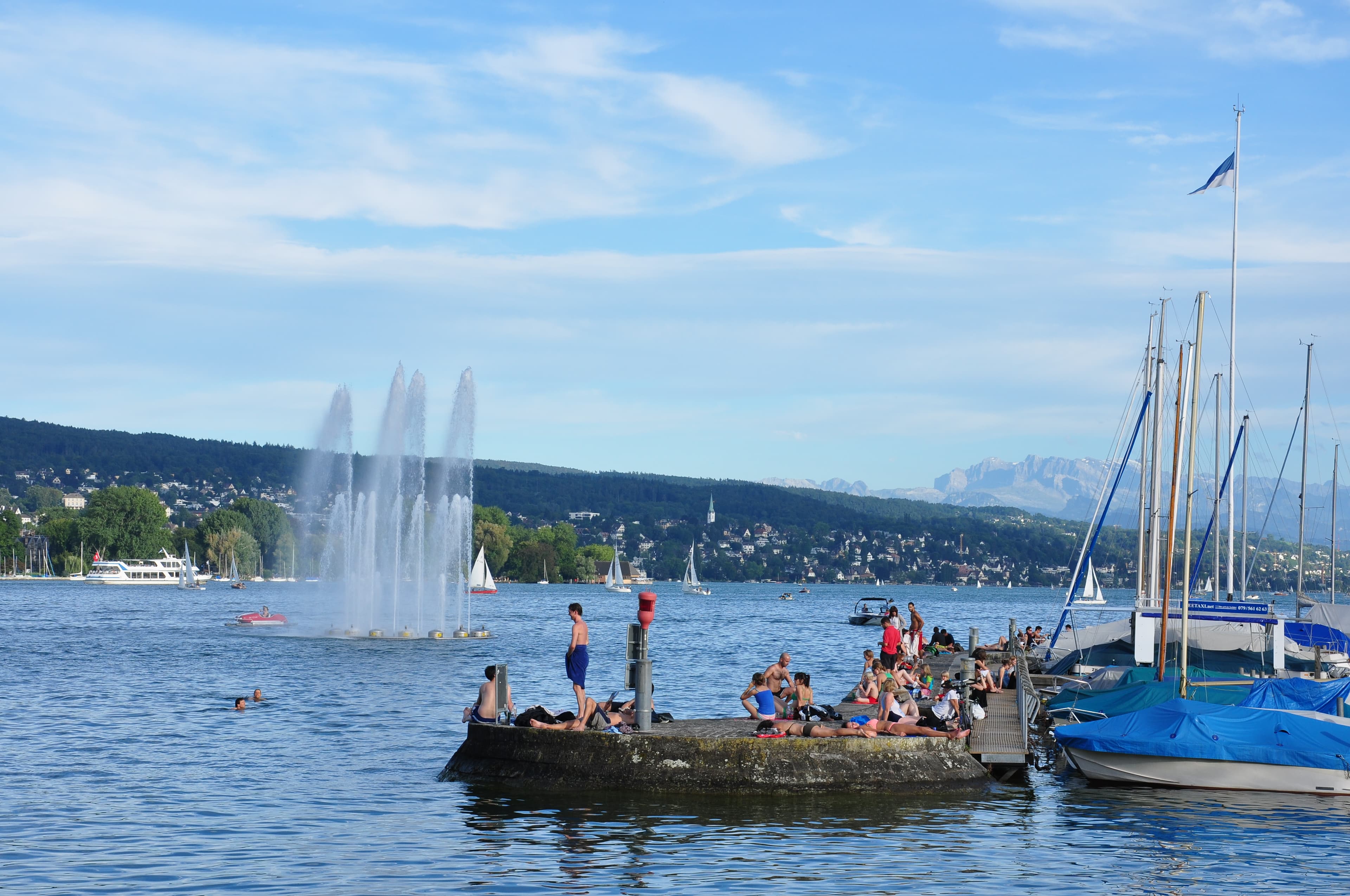 Springbrunnen in Zürich-Enge (Switzerland)